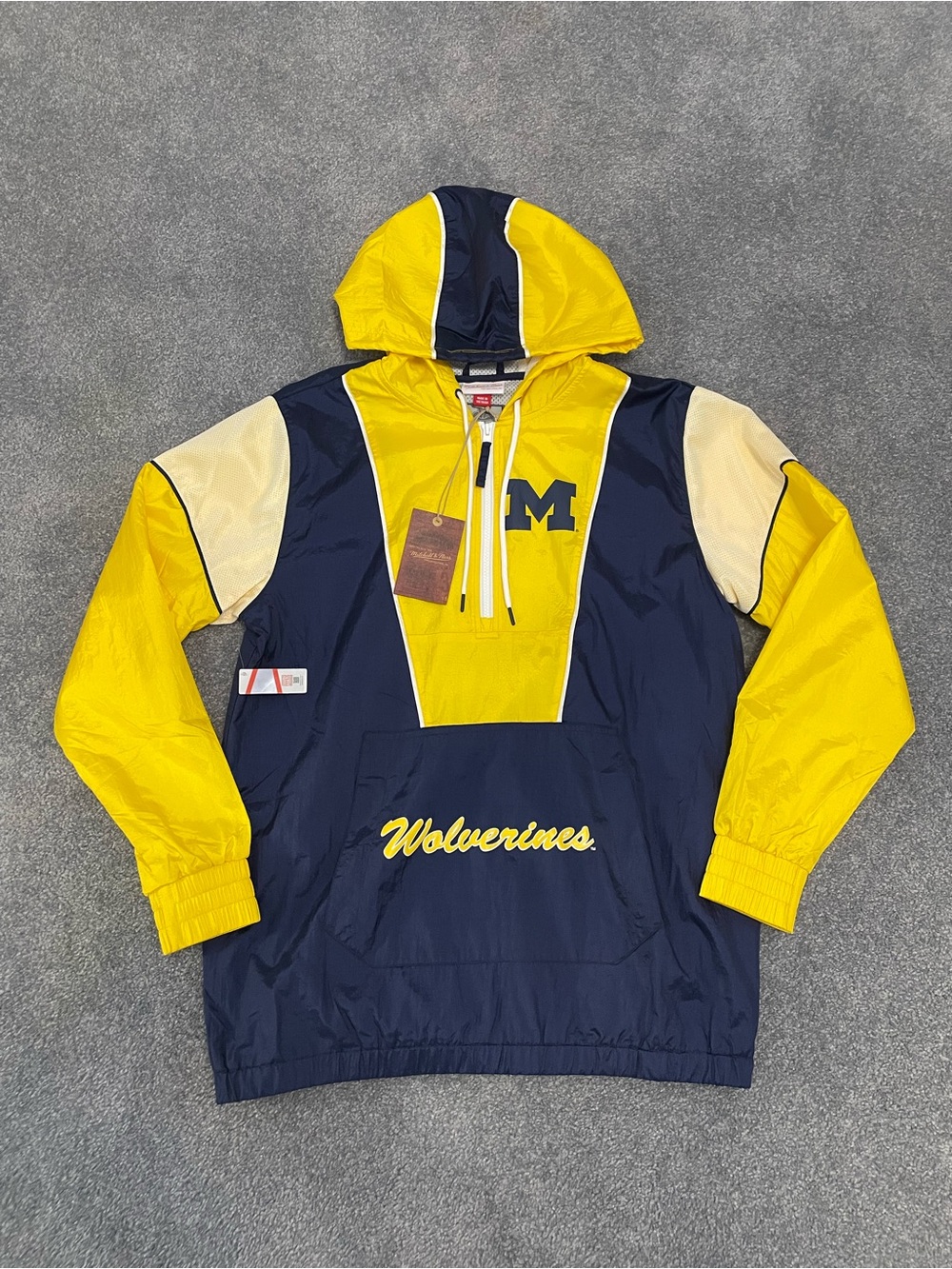 Michigan Wolverines Mitchell & Ness Nylon Windbreaker Jacket Size M